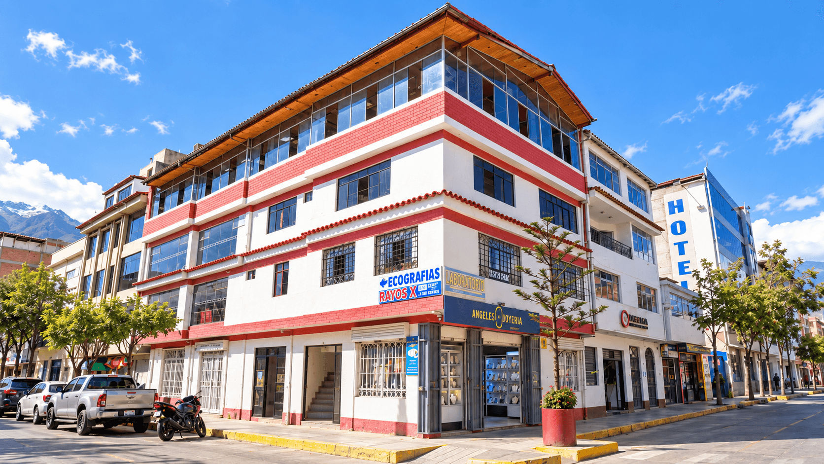 Fachada del edificio del Centro de Diagnóstico REEVES en Huaraz